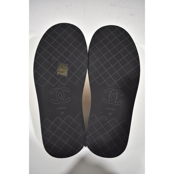 Chanel Beige Black Fabric Criss Cross Puffy CC Logo Slide Mule Sandal Flat 39 - Picture 12 of 12